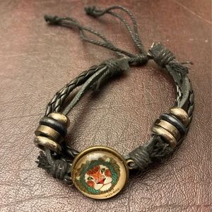 ⚜️Leo Charm Black Leather Bracelet!